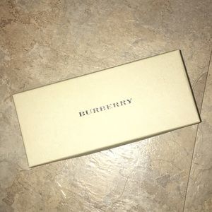 Perfect condition Burberry sunglasses Box w/ cloth